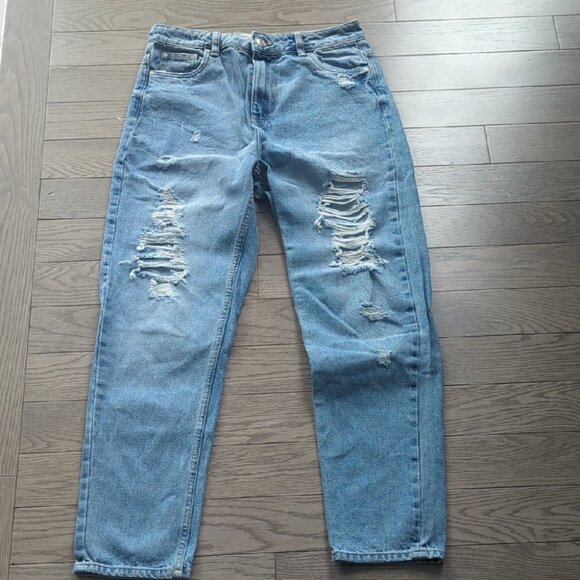 refuge Denim - Refuge Light Blue Distressed Mom Jeans - Size 5 BNWOT